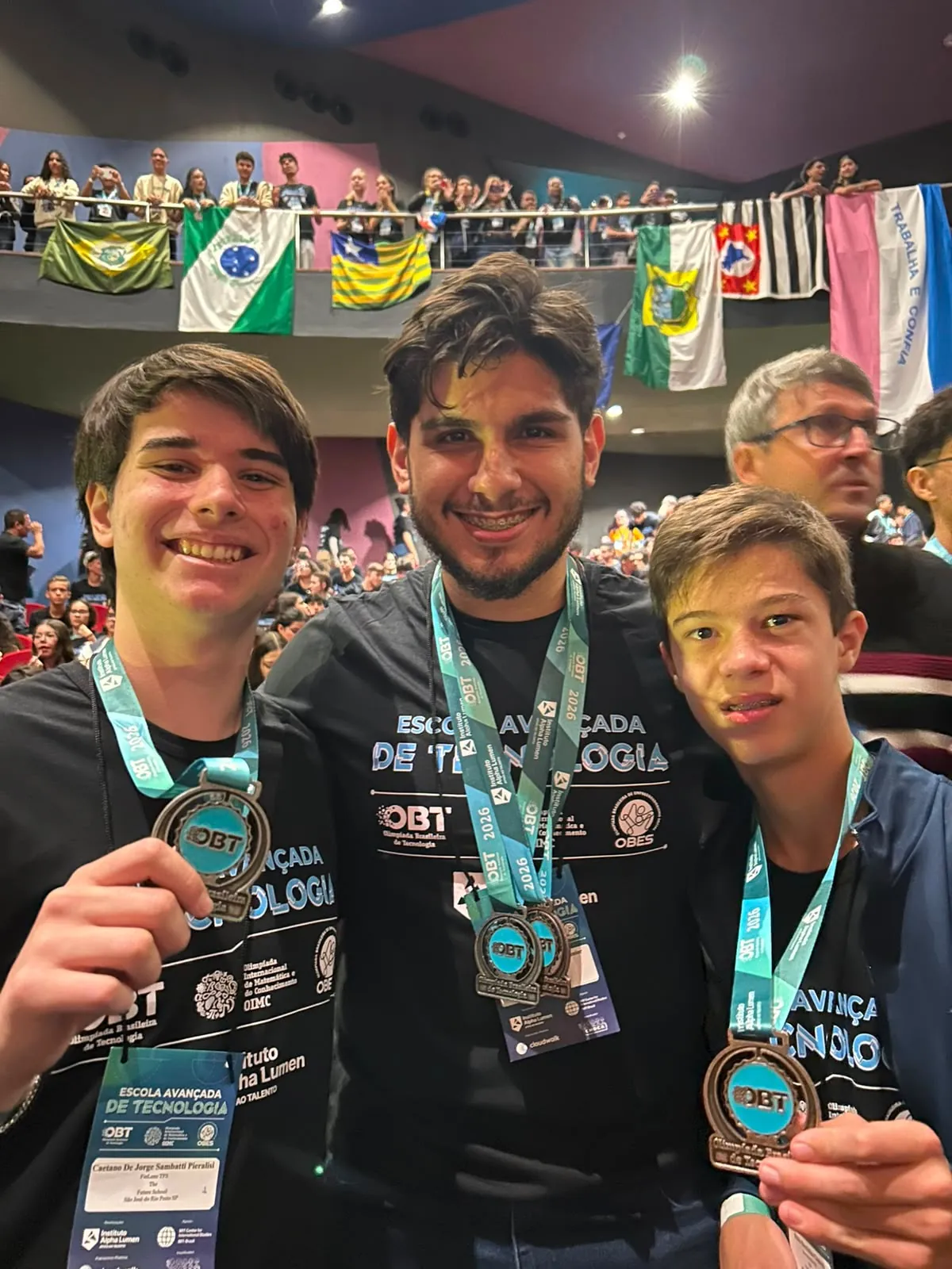 Alunos medalhistas da The Future School 4.0 na OBT 2026