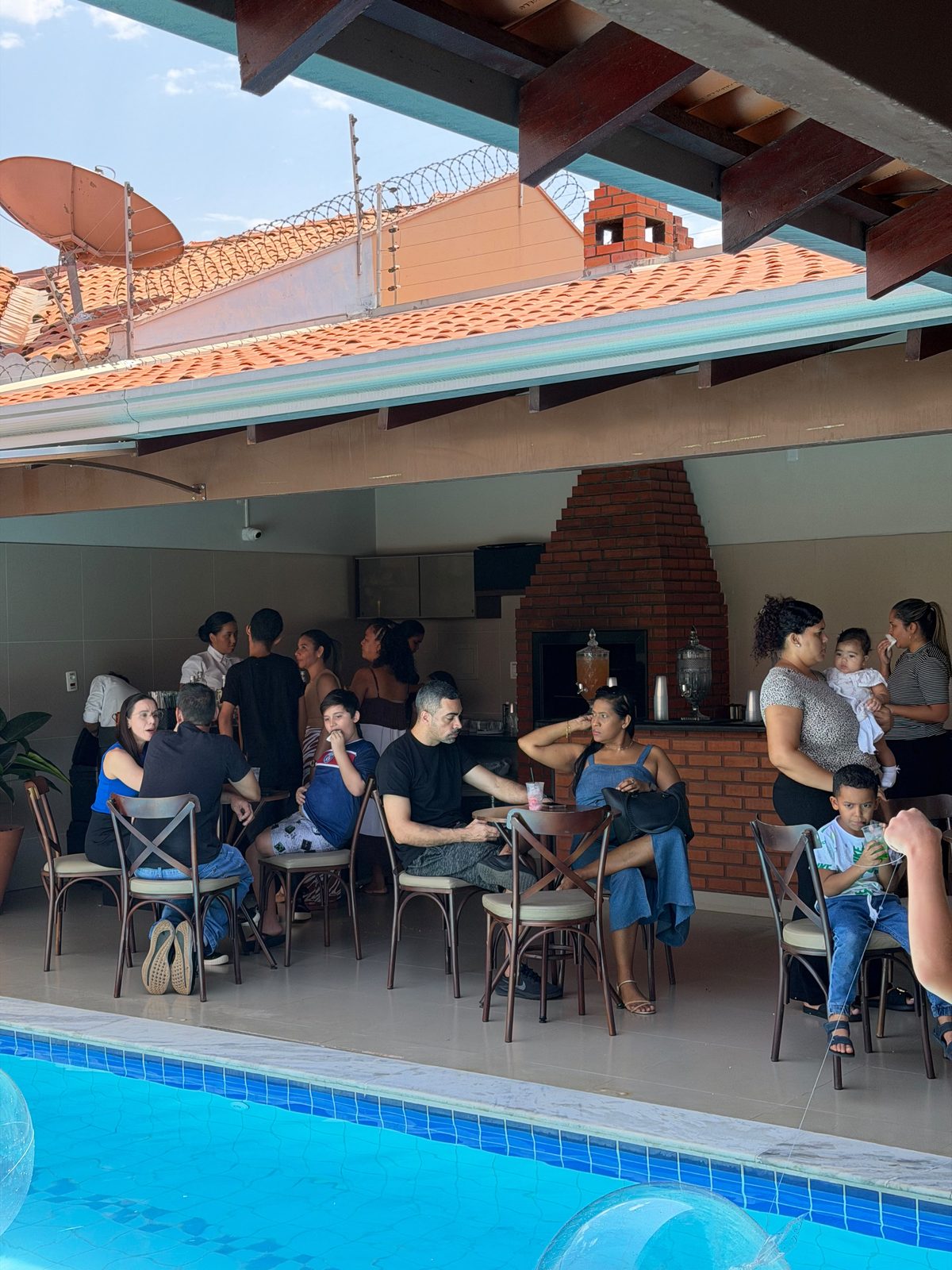 Área de convivência da inauguração da unidade de Cuiabá.